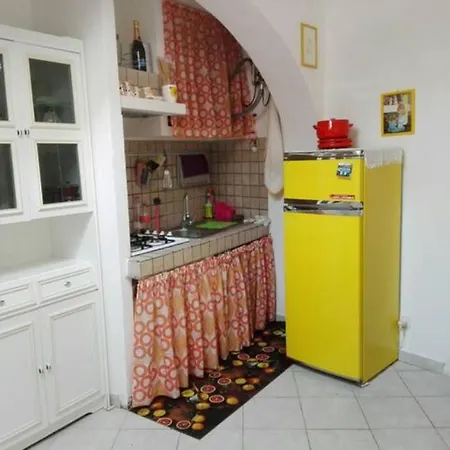 Mansarda Pieno Centro 아파트 *